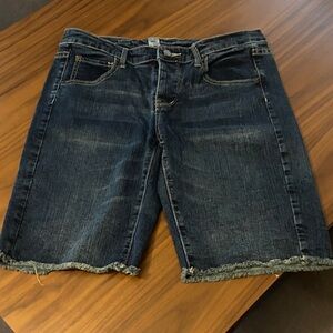 Classic Dark Blue Denim Bermuda Shorts with Frayed Hem